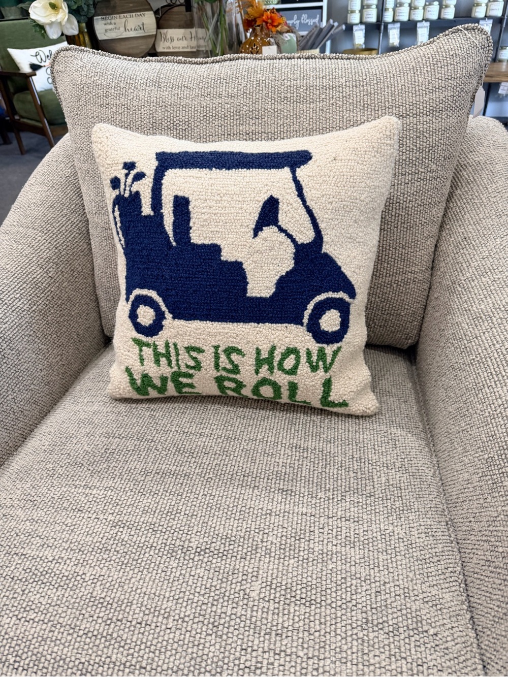 Two throw pillows - Picture 2 of 3